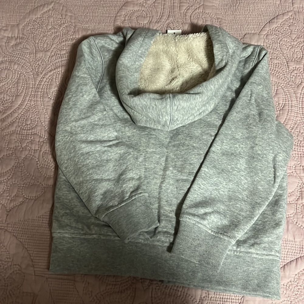 !!!! 1/$14  or all 3/$35 !!!!! Gap sweat jacket - Picture 4 of 4